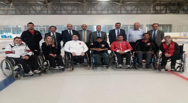 Erzurum'da Millilere moral ziyareti 